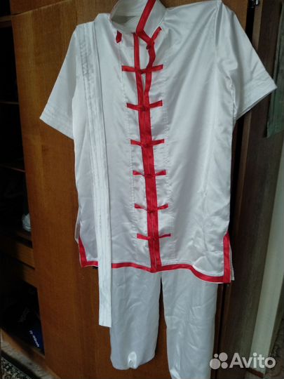 Спортивный костюм для девочки