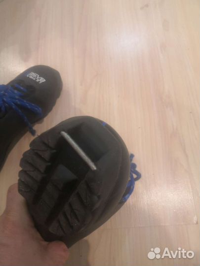 Лыжные ботинки