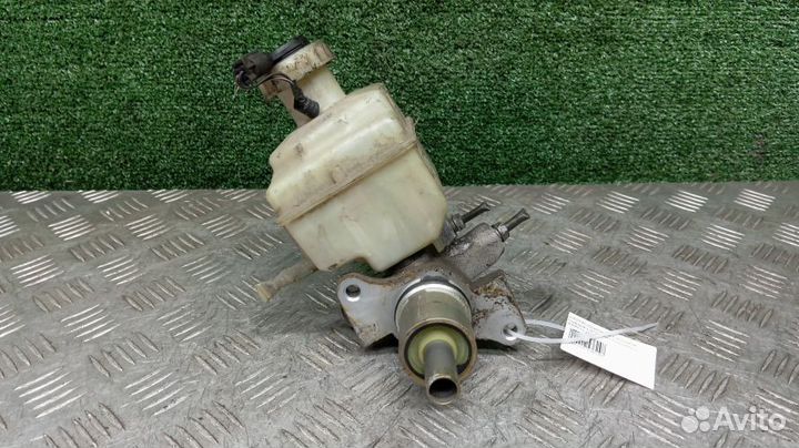 Цилиндр тормозной главный Land Rover Discovery 3