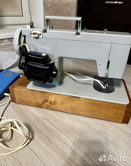 Швейная машина Чайка 134