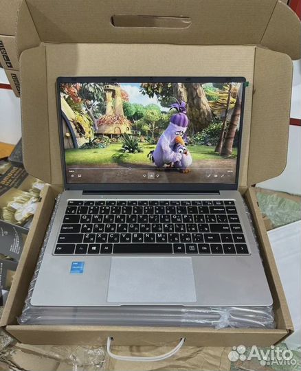 Ноутбук 12/512SSD новый на гарантии