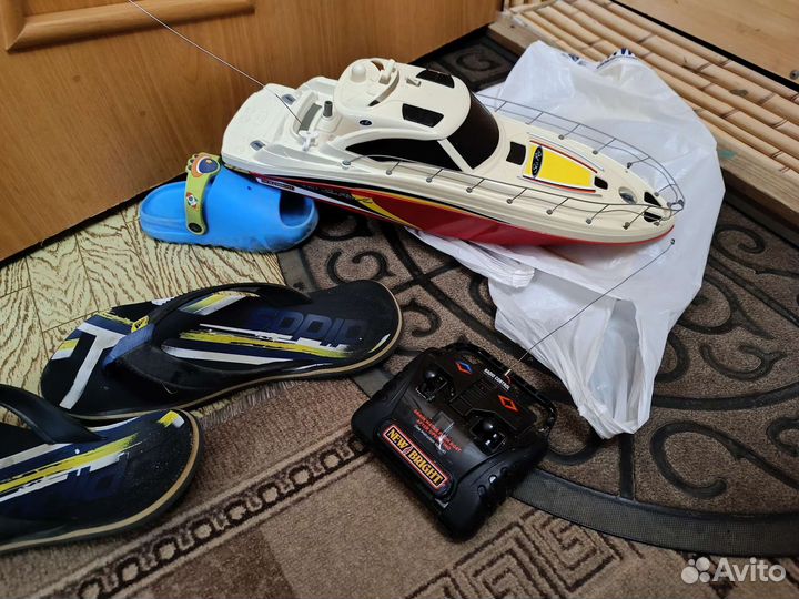 Радиоуправляемый катер