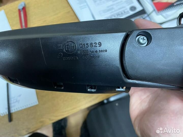 Зеркало левое Toyota Avensis 8790605100