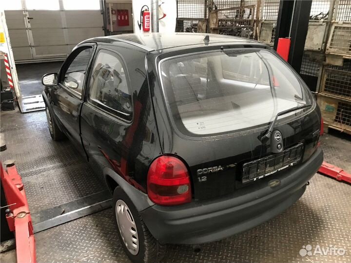 Разбор на запчасти Opel Corsa B 1993-2000