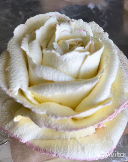 Розы из зефира