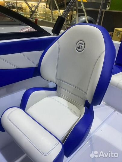 Лодка катер Слайдер 180 пассажировместимость 7 чел