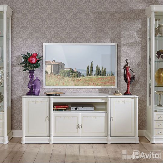 Тумба под телевизор арт.372