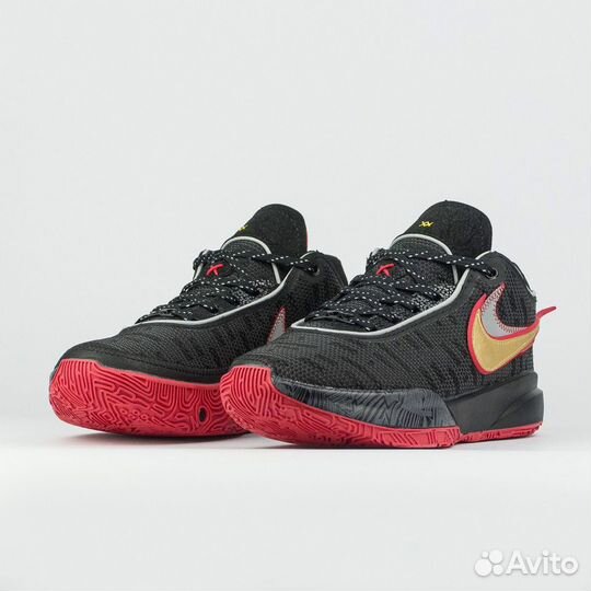 Кроссовки Nike LeBron 20