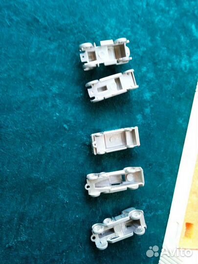 Сувенирный набор машинок Автошка брелок модель