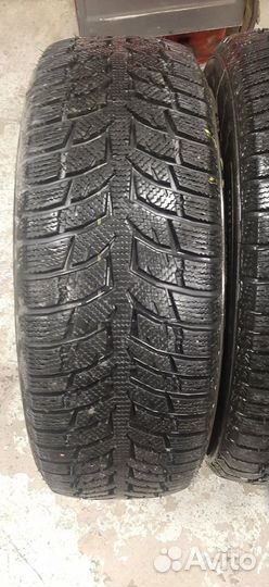 DoubleStar DW08 215/60 R16 95T