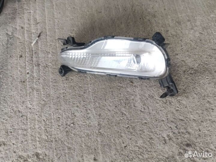 Ходовой огонь на Хендай Солярис 2 левое