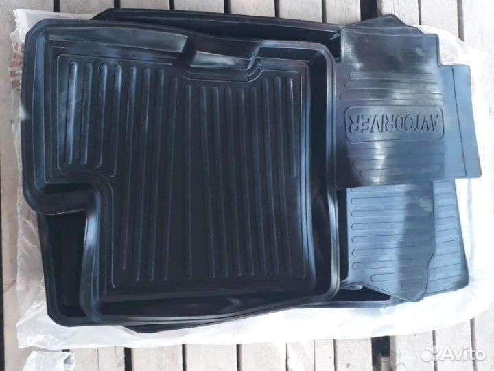 Ковры на рено сандера