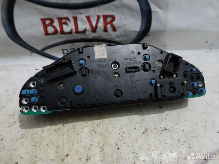 Панель приборов Mercedes Benz W202