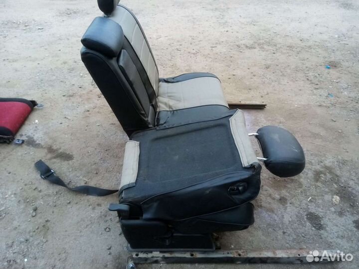 2й и 3й ряд сидений opel zafira A