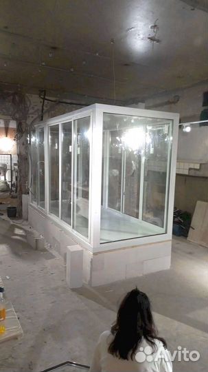 Цветочная холодильная витрина