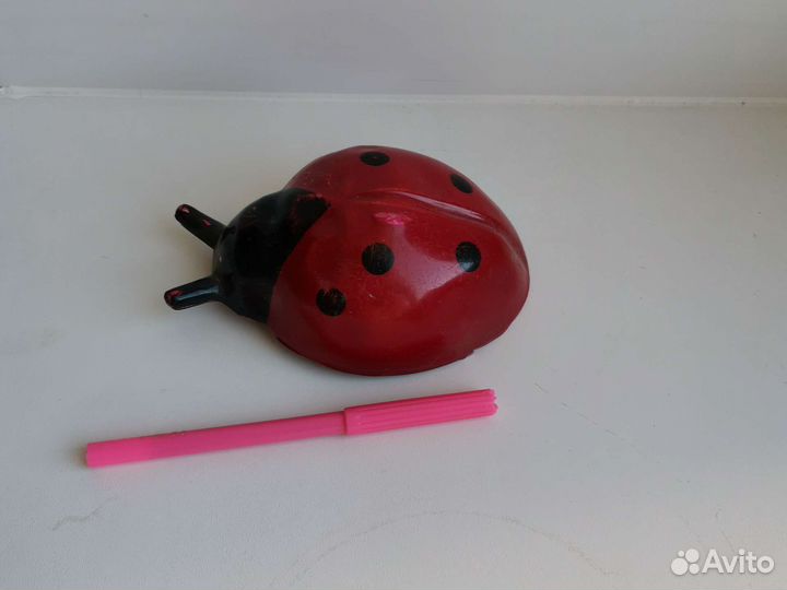 Игрушка Божья коровка инерционная СССР