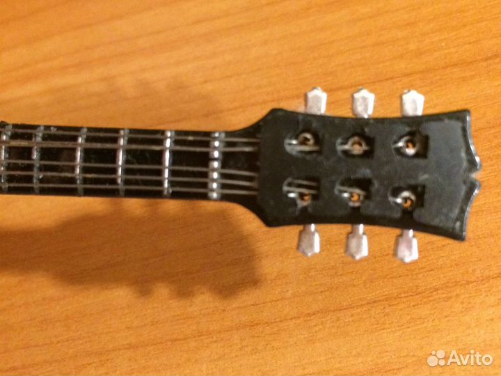 Зажигалка Гитара