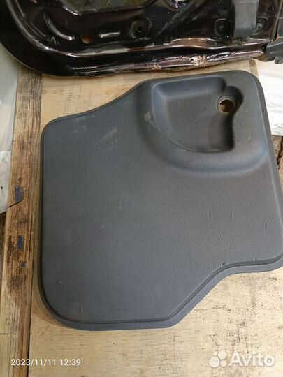 Дверь багажника задняя правая Лада Ларгус