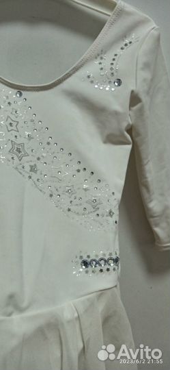 Продаю Купальник для худож. гимнастике. 104