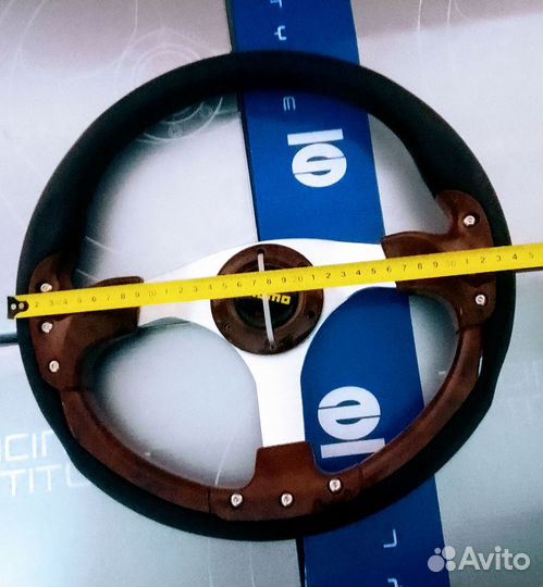 Спортивный руль момо бока под дерево из пластика