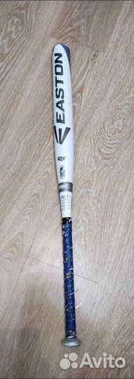 Софтбольная бита Easton