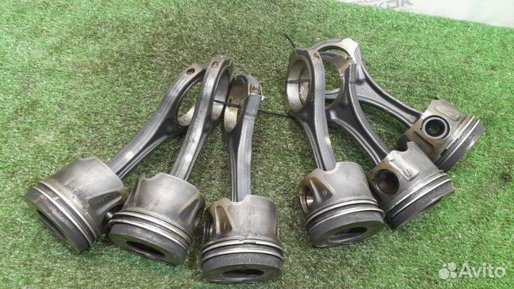 Поршень с шатуном Jeep Commander 3.0 (EXL) 2008