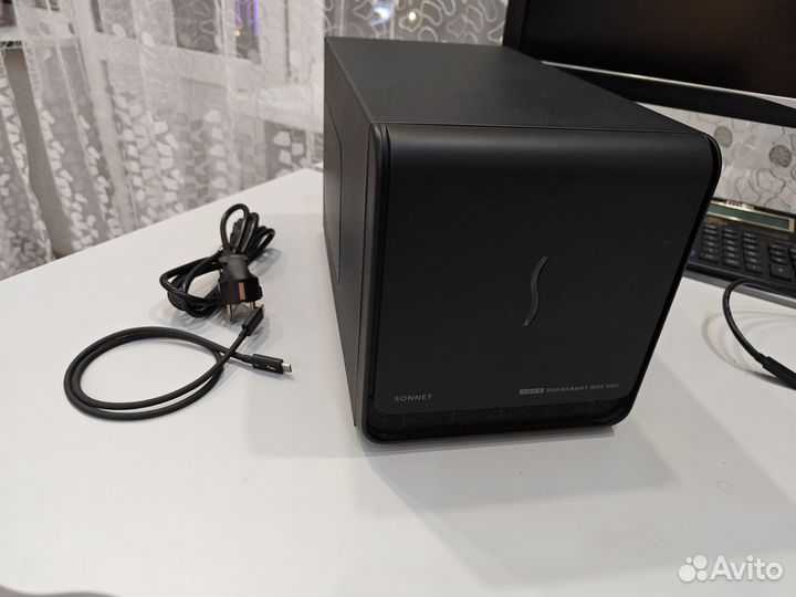 Sonnet eGFX Breakaway box 550