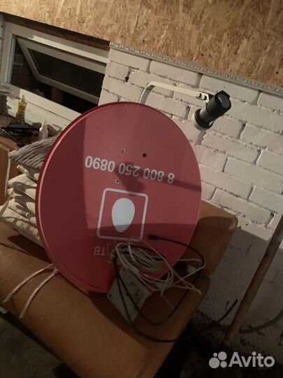 Спутниковая тарелка МТС и триколор