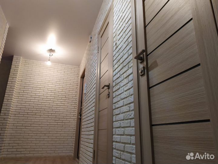 Декоративный кирпич, плитка с установкой