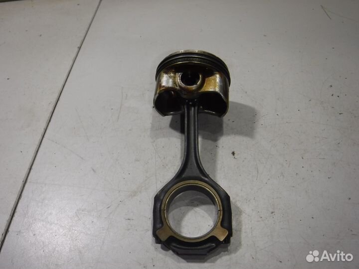 Поршень с шатуном Mercedes X164 Gl Class