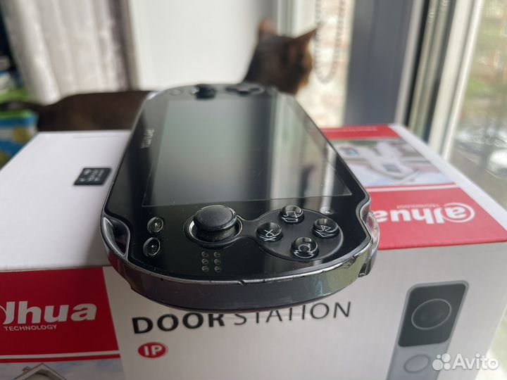 Sony Playstation Vita не прошитая 4 gb