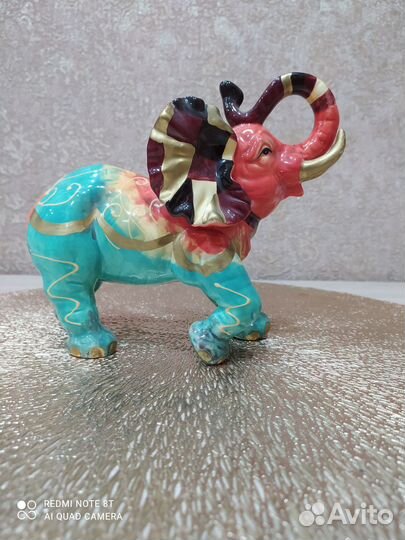 Статуэтка слон фарфор