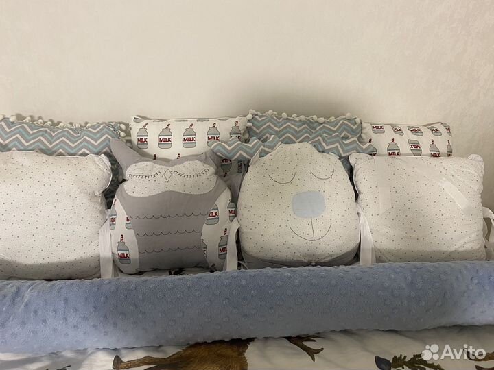 Бортики в кроватку с валиком