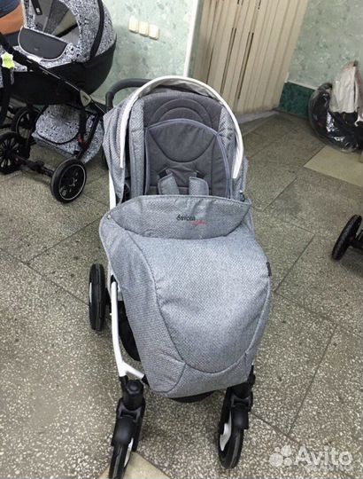 Детская коляска 3 в 1
