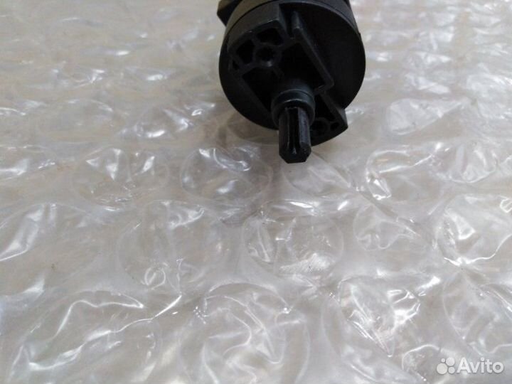 Трос привода корректора фар Renault Logan 2004