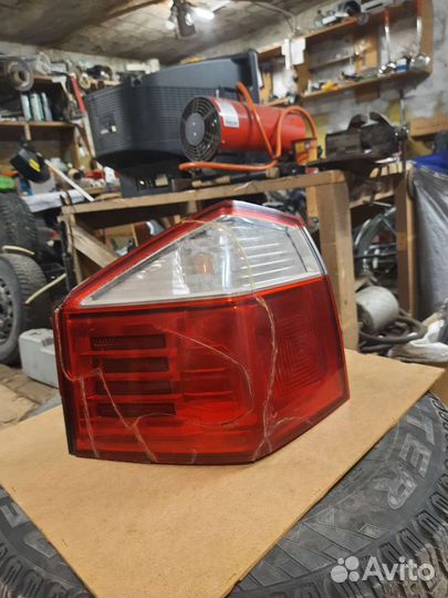 Задний левый фанарь Шевроле Орландо
