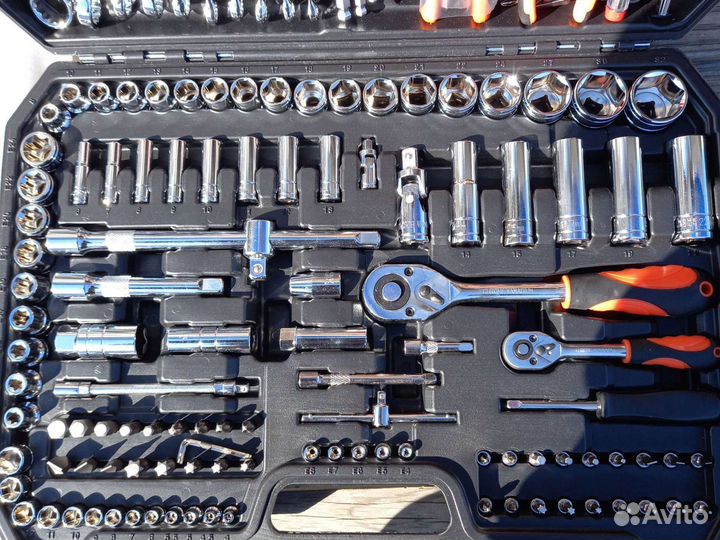 Набор инструментов SATA cr-v 142 предмета