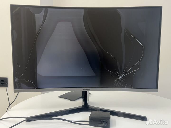 Монитор для компьютера samsung изогнутый