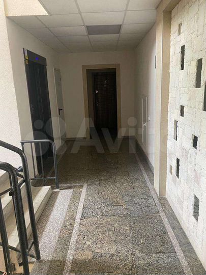 2-к. квартира, 62 м², 1/9 эт.