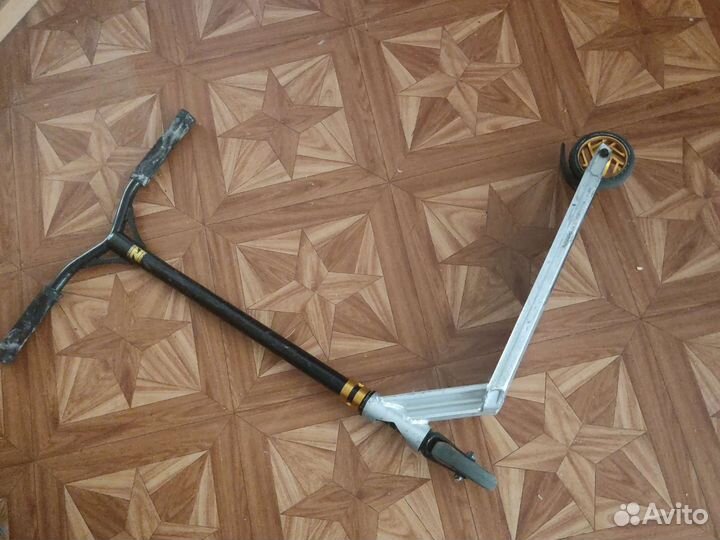 Трюковой самокат Fuzion Scooters Z300