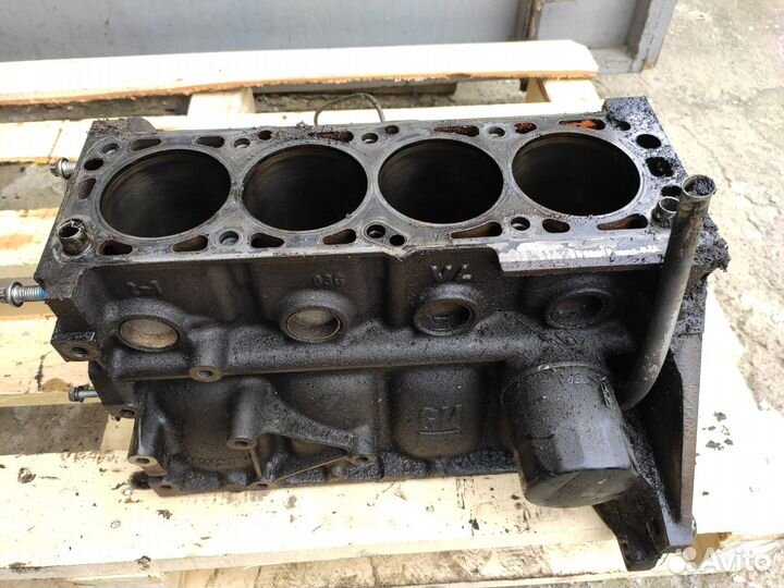 Блок цилиндров Z16XE Astra Vectra Meriva Zafira