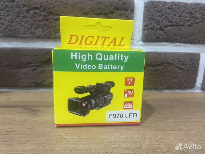 Аккумулятор F 970 для света LED 600/800