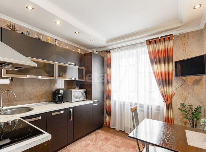 3-к. квартира, 66 м², 10/10 эт.