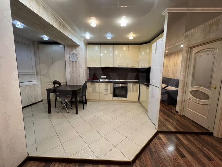 3-к. квартира, 79,7 м², 7/10 эт.