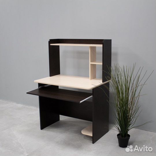 Стол компьютерный