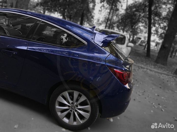 Тюнинг спойлер OPC V2 на Opel Astra J GTC