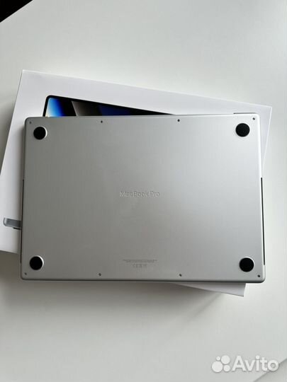 Apple MacBook Pro Ноутбук 16