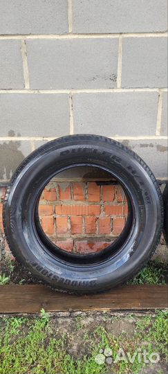 Bridgestone Dueler H/T 687 225/65 R17 101H