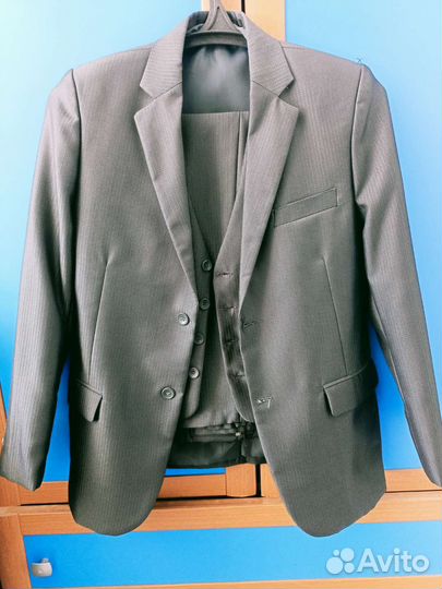 Костюм тройка для мальчика