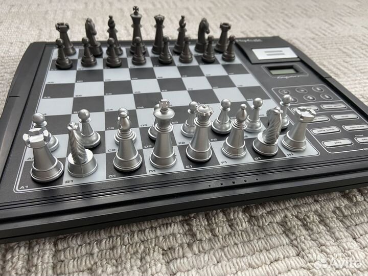 Шахматный компьютер mephisto from saitek